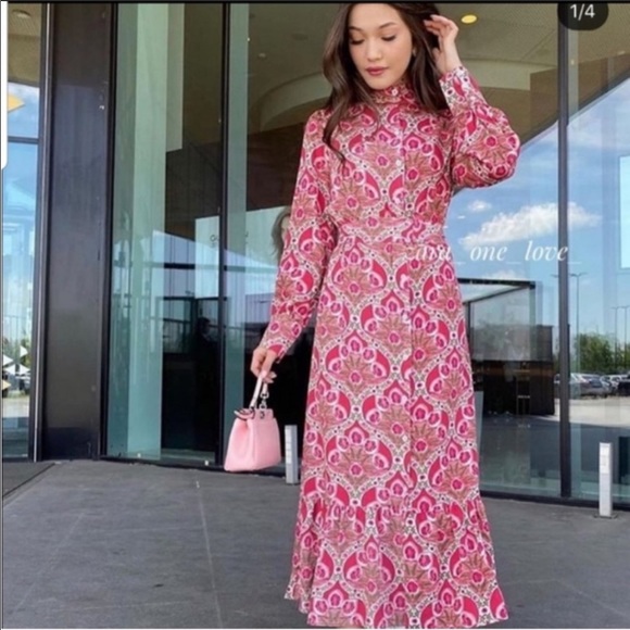 ZARA Printed Midi Dress 🍒 - Picture 2 of 15